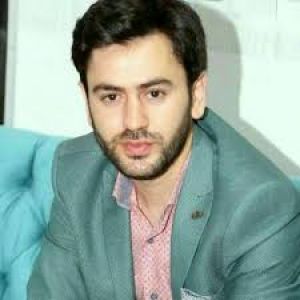 Dost O Hemin Qız Menim